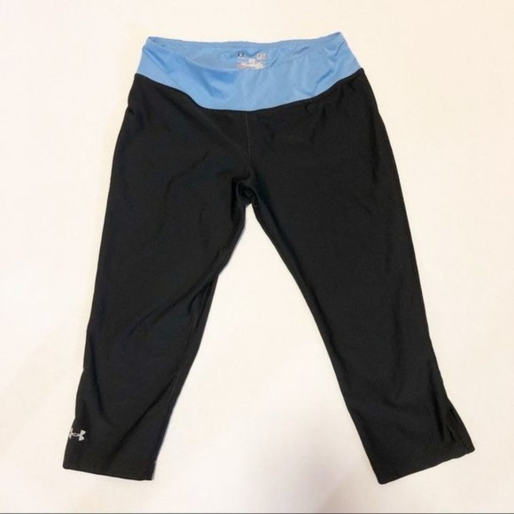 Under Armour Balck/Blue HeatGear Capri Leggings - Small